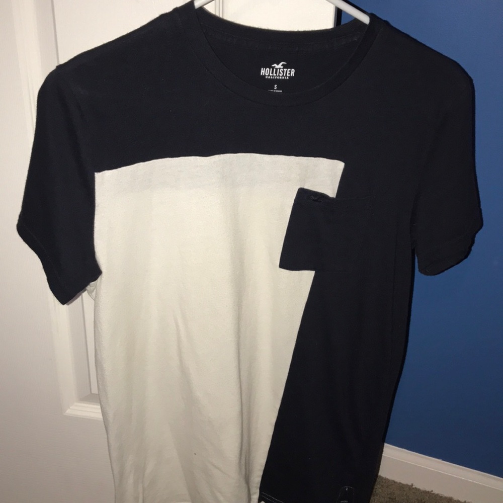 Hollister Men’s Tee